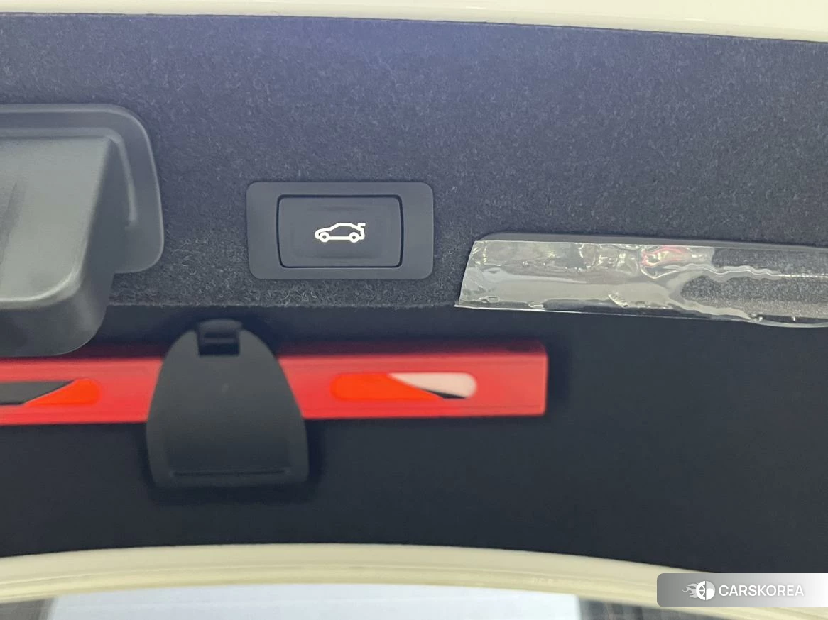 Audi A4L id 4405752 из Китая 15