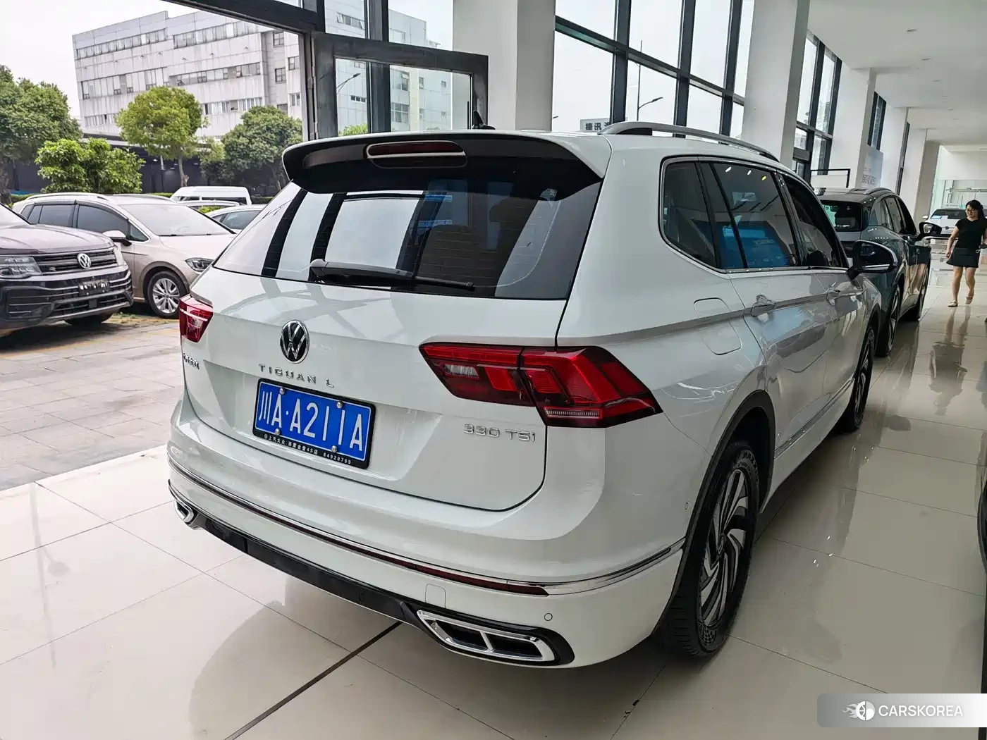 Volkswagen Tiguan L id 4545796 из Китая 15