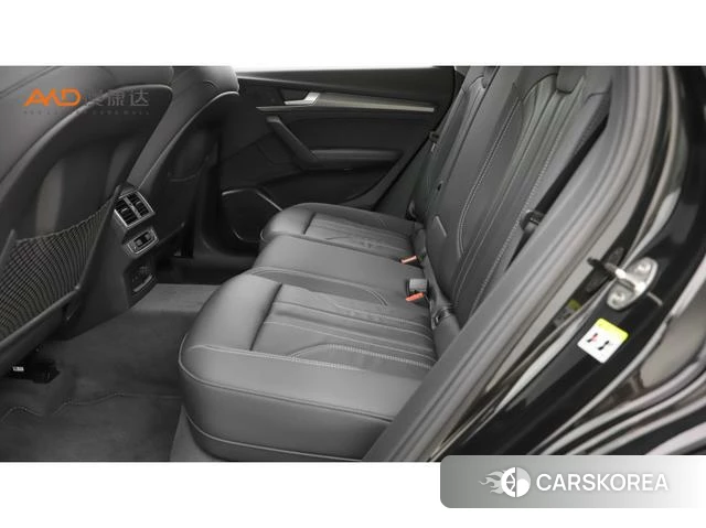 Audi Q5L id 4275925 из Китая 8