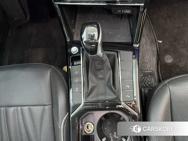 Volkswagen Passat id 4299692 из Китая 15