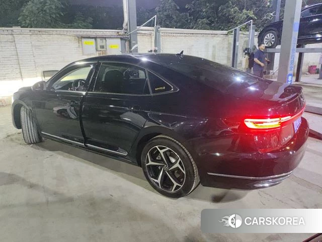 Volkswagen Passat id 4297969 из Китая 9