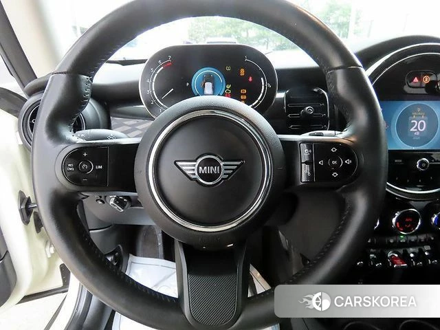 Mini Cooper S id 4018286 из Кореи 18