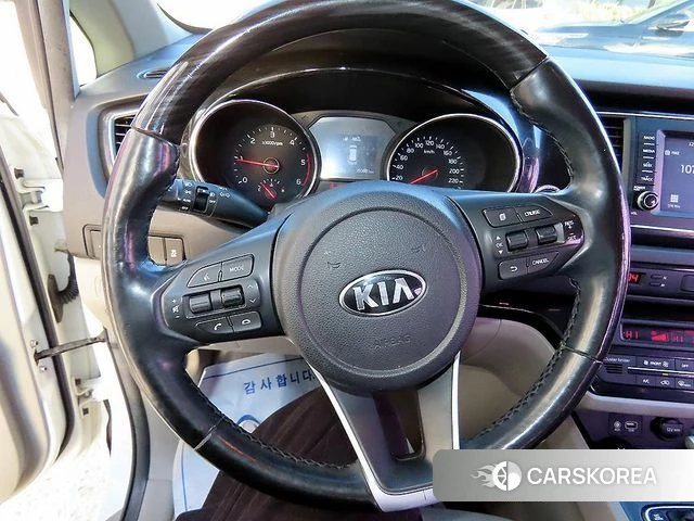 Kia The New Carnival id 3873786 из Кореи 18