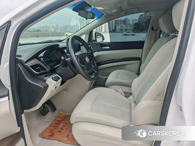 Buick GL8 id 3855947 из Китая 9