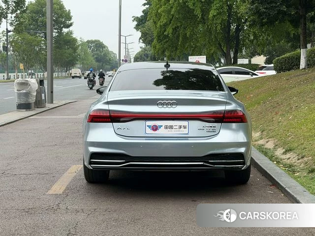 Audi A7L id 4336191 из Китая 11