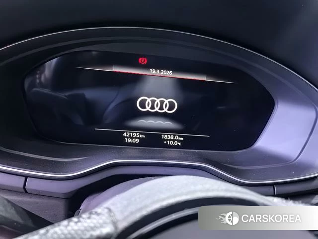 Audi A4L id 3890625 из Китая 10