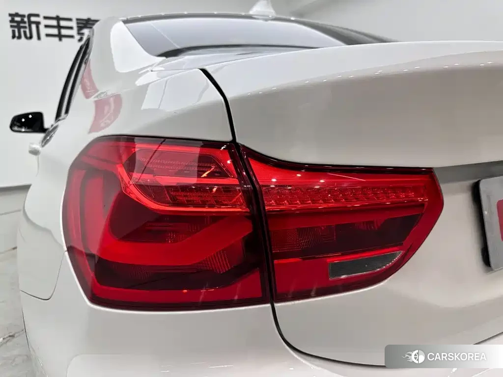 BMW 1 series id 4606839 из Китая 31
