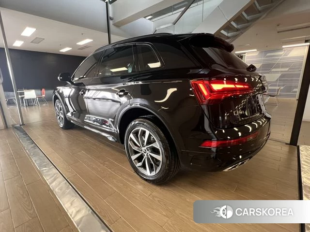 Audi Q5L id 4307676 из Китая 14