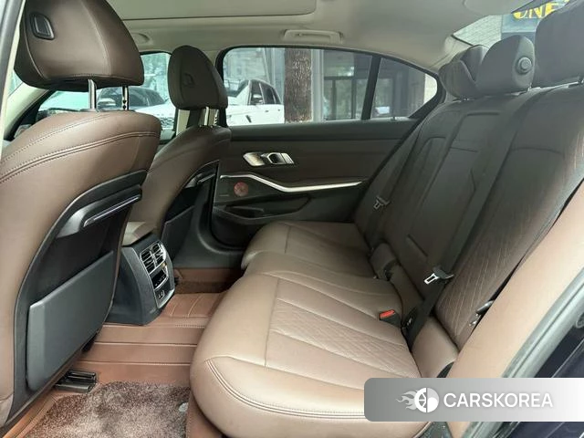 BMW 3 series id 4335818 из Китая 8