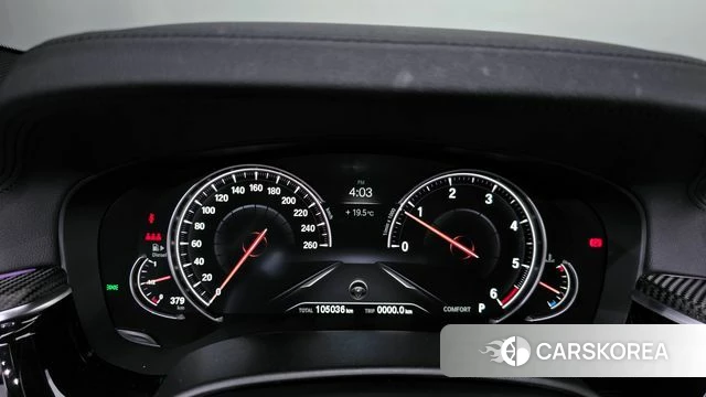 BMW 5 Series (G30) id 3943088 из Кореи 18