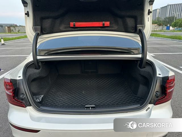 Volvo S60 id 4209983 из Китая 21