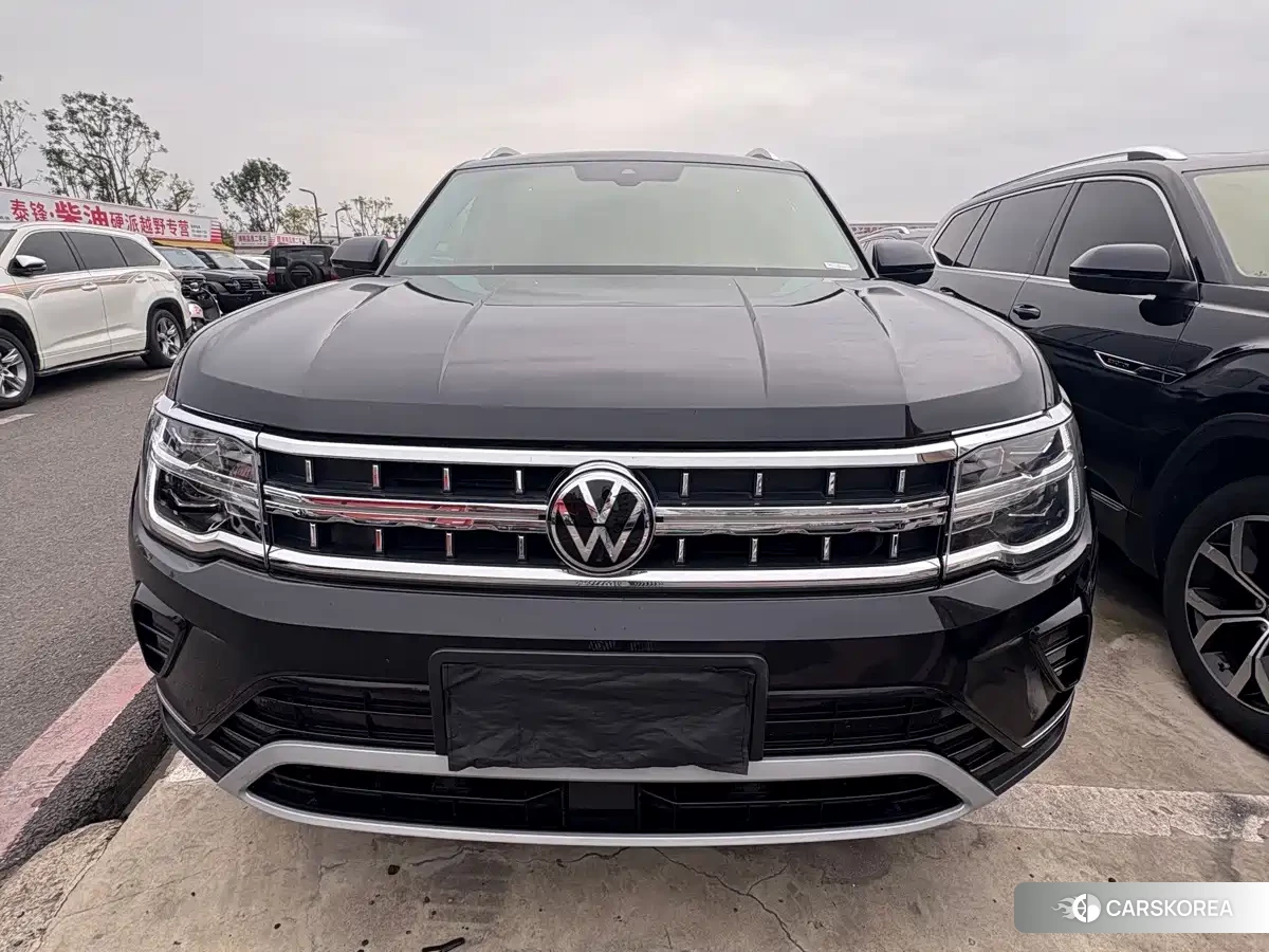 Volkswagen Touareg id 4629621 из Китая 15
