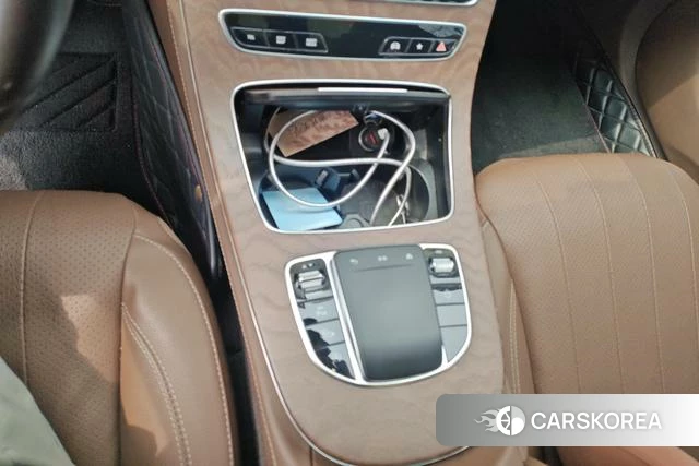 Mercedes-Benz E-class id 4264548 из Китая 15