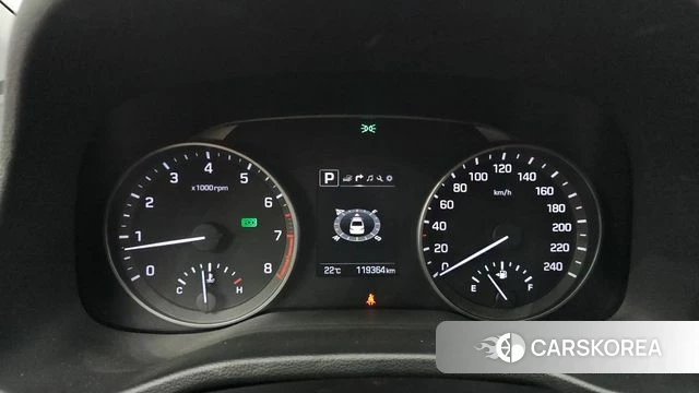 Hyundai Avante AD id 3943108 из Кореи 18