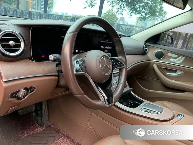 Mercedes-Benz E-class PHEV id 4261074 из Китая 32