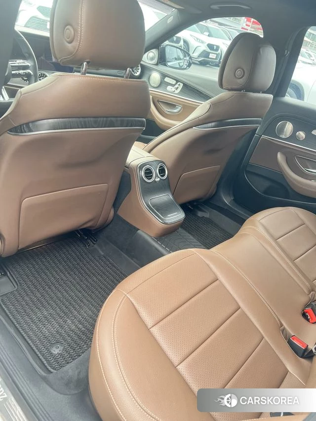 Mercedes-Benz E-class id 4300822 из Китая 11