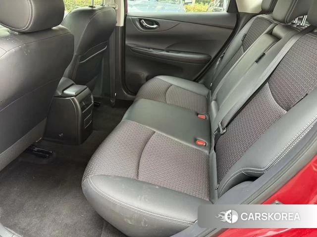 Nissan TIIDA id 4210949 из Китая 8
