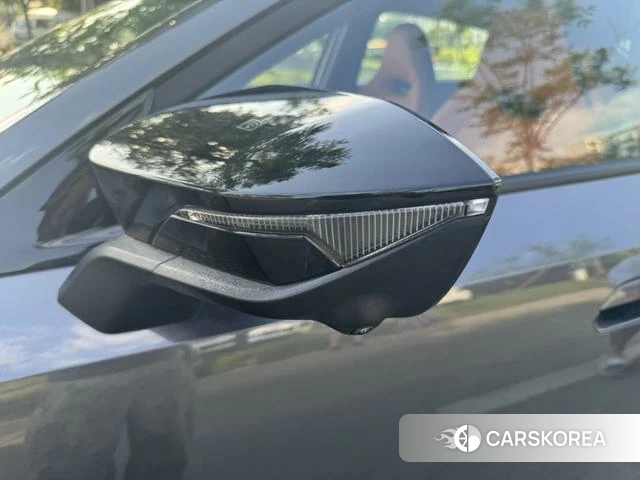 Chang'an UNI-V id 4387512 из Китая 17