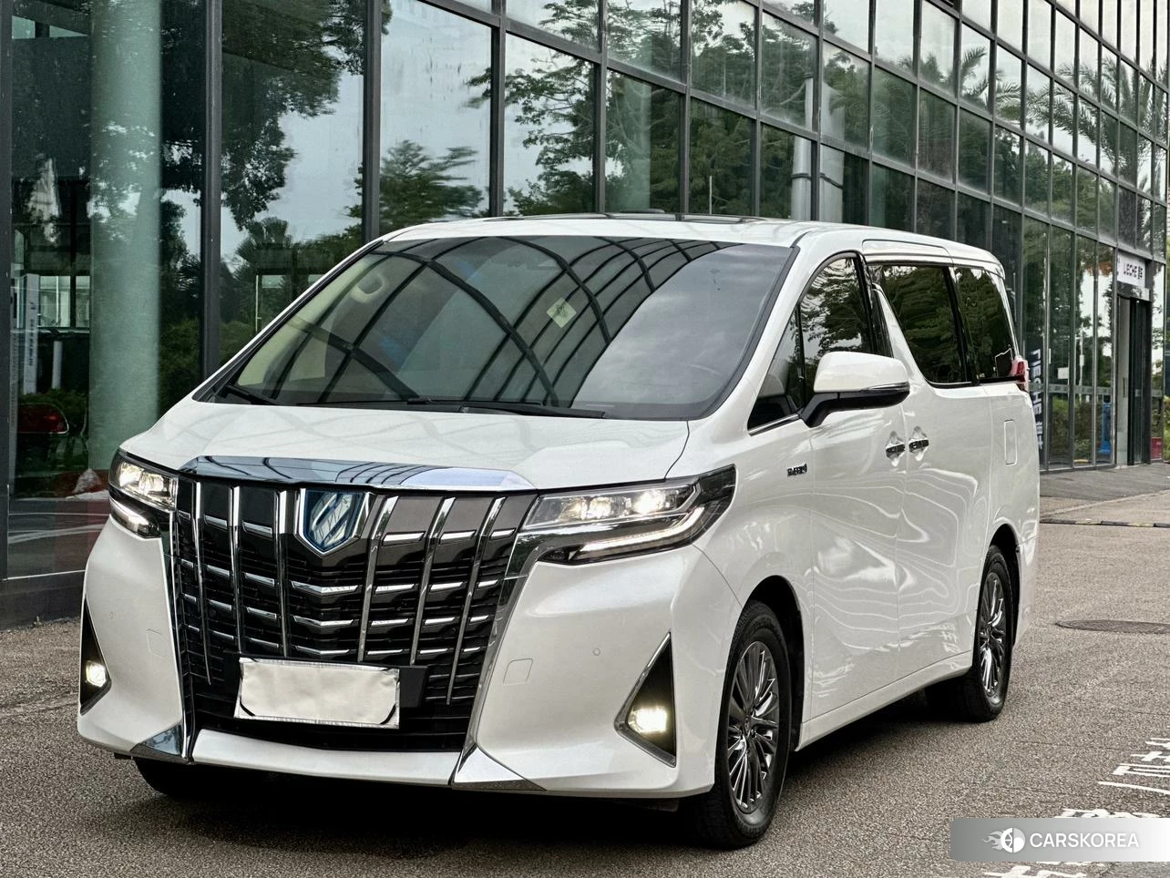 Toyota Elfa id 4455850 из Китая 10