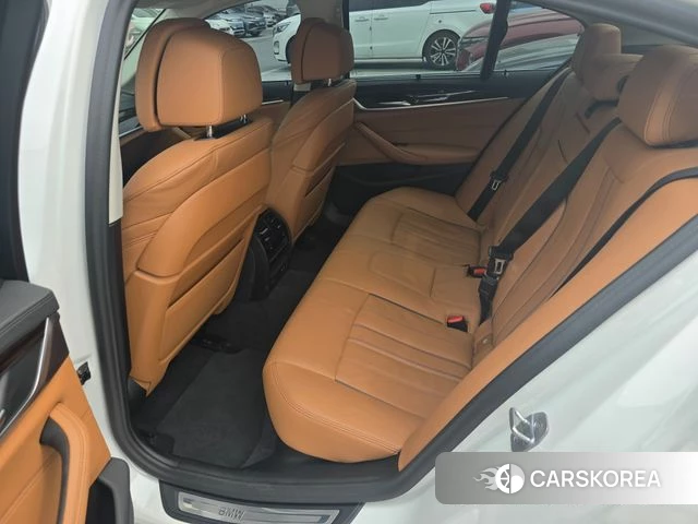 BMW 5 Series (G30) id 3858825 из Кореи 13