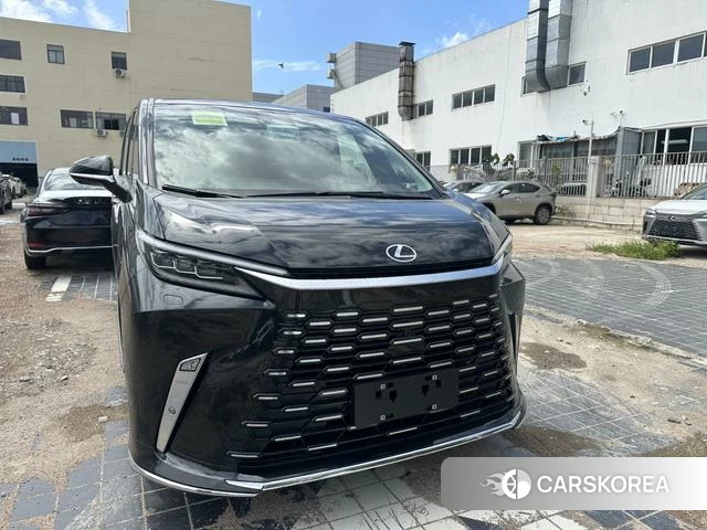 Lexus LM id 4341869 из Китая 9