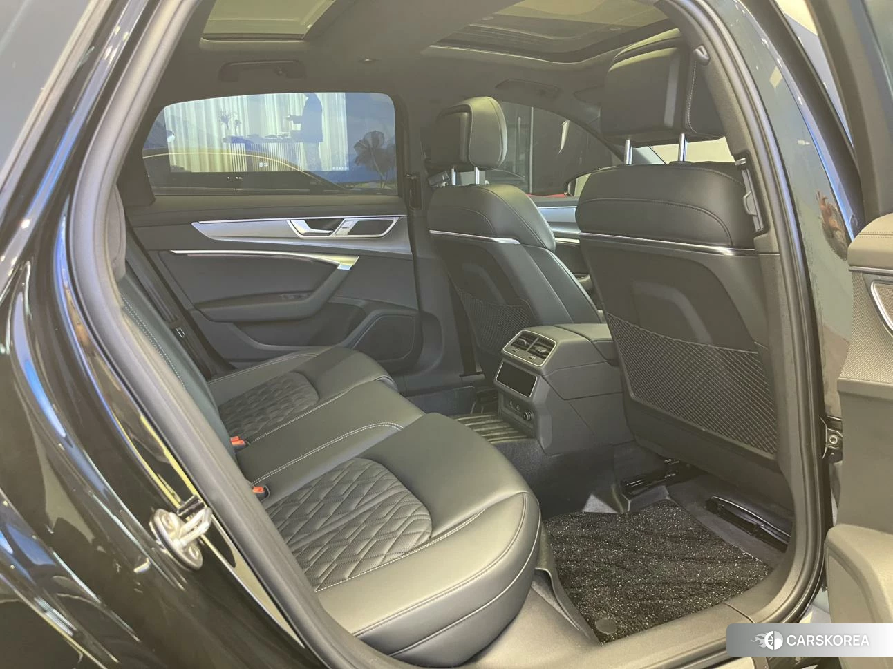 Audi A6L id 4498501 из Китая 14