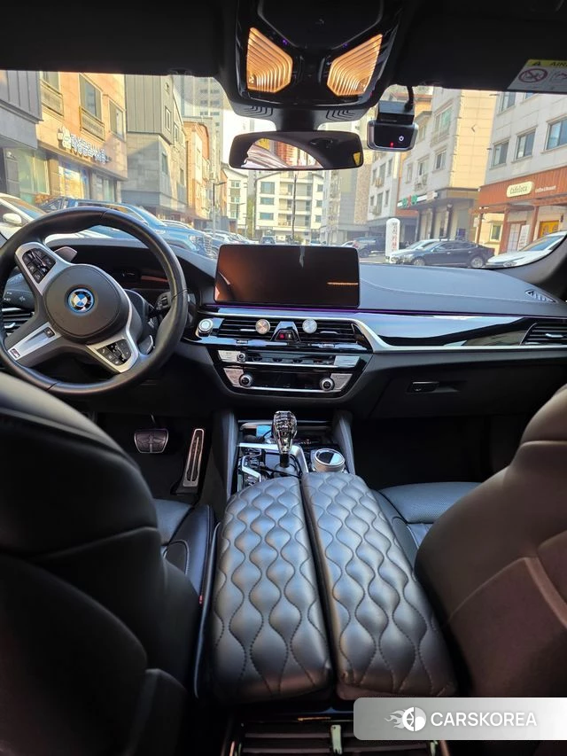 BMW 5 Series (G30) id 3851865 из Кореи 16