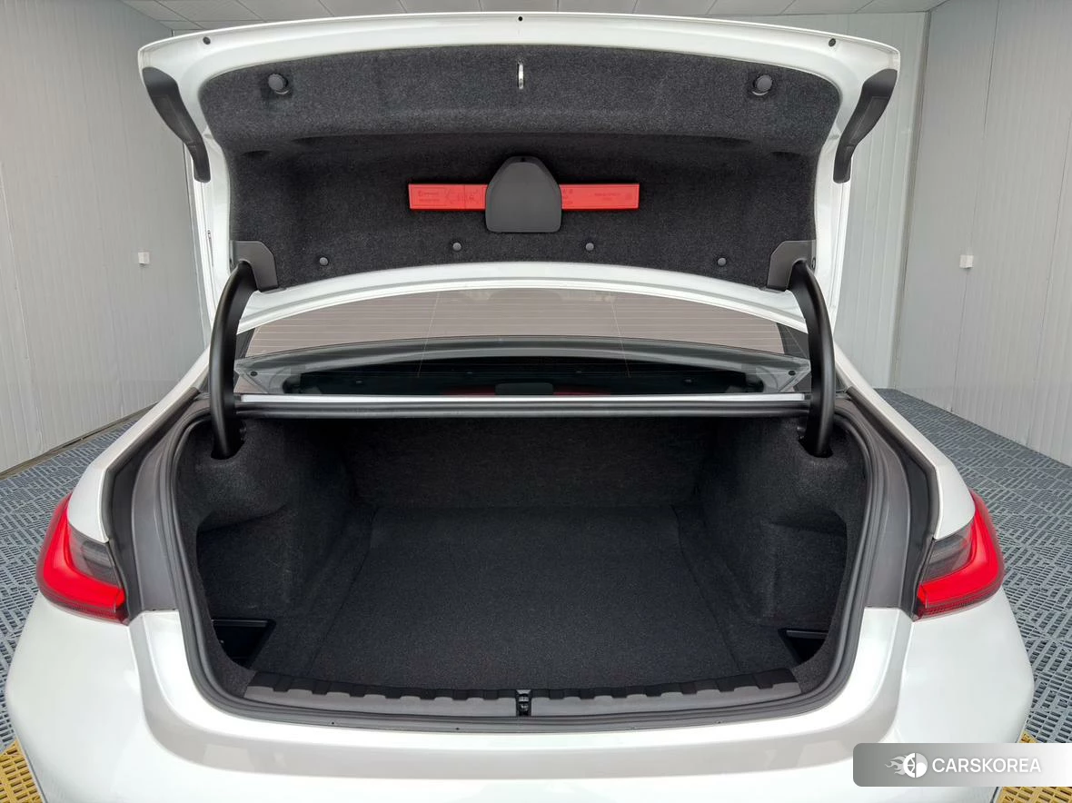 BMW 3 series id 4473849 из Китая 22