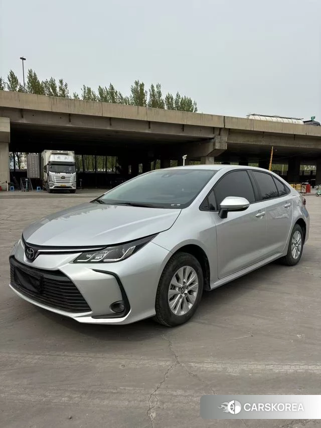 Toyota Corolla id 4272932 из Китая 8