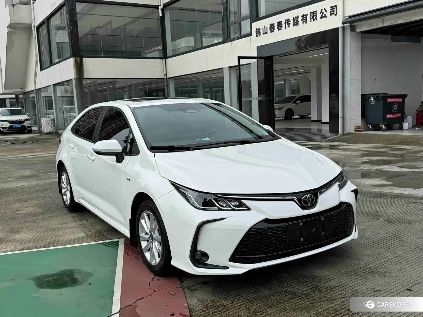 Toyota Corolla id 4601125 из Китая 8