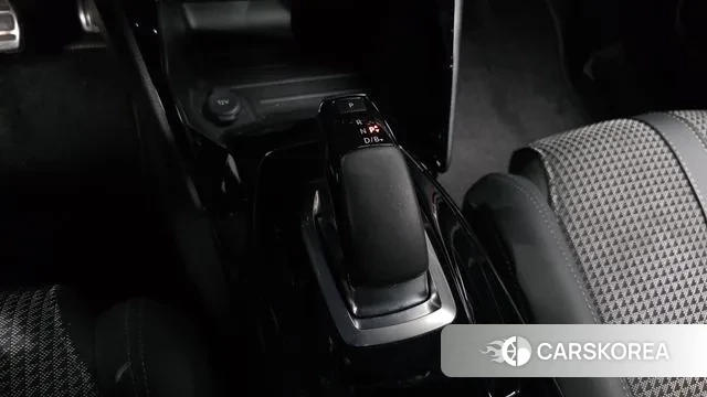 Peugeot e-2008 second generation id 3615796 из Кореи 18