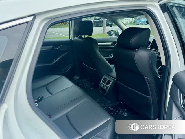 Honda Accord id 4276163 из Китая 11