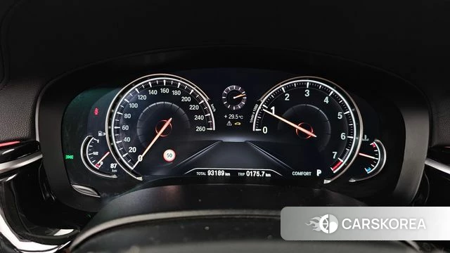 BMW 5 Series (G30) id 4638202 из Кореи 18