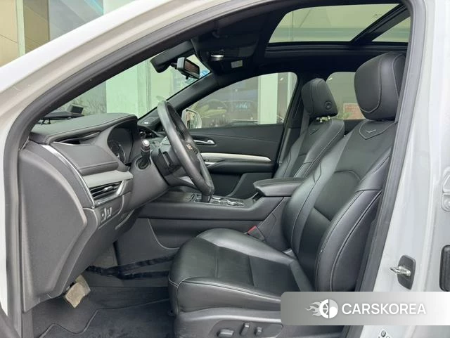 Cadillac XT4 id 3863665 из Китая 8