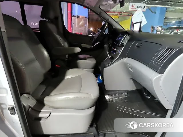 Hyundai The New Grand Starex id 3515082 из Кореи 18