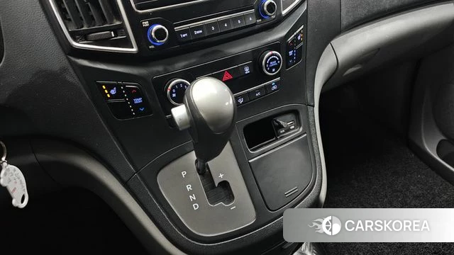 Hyundai The New Grand Starex id 4447421 из Кореи 28