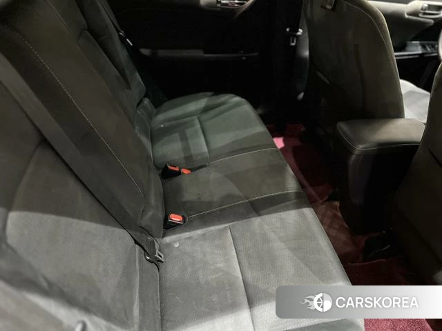 Lexus CT id 4213447 из Китая 17