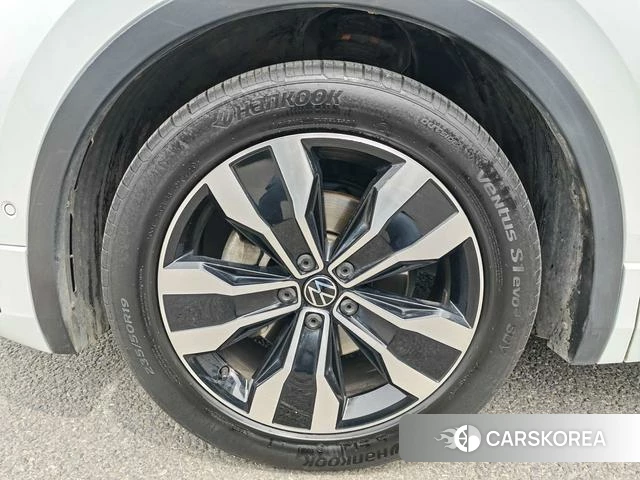 Volkswagen Tiguan L id 4263971 из Китая 21