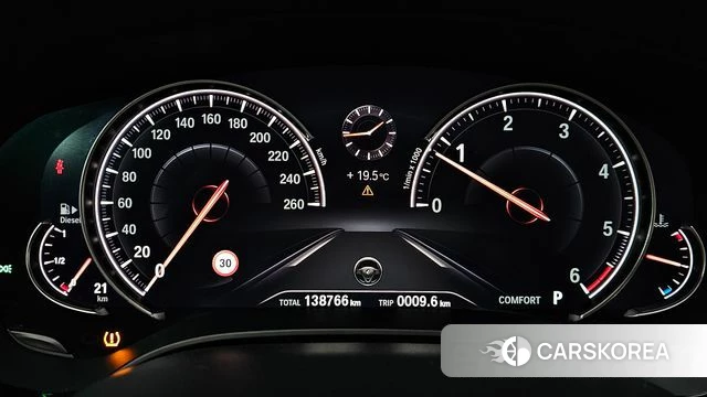 BMW 5 Series (G30) id 3845729 из Кореи 18