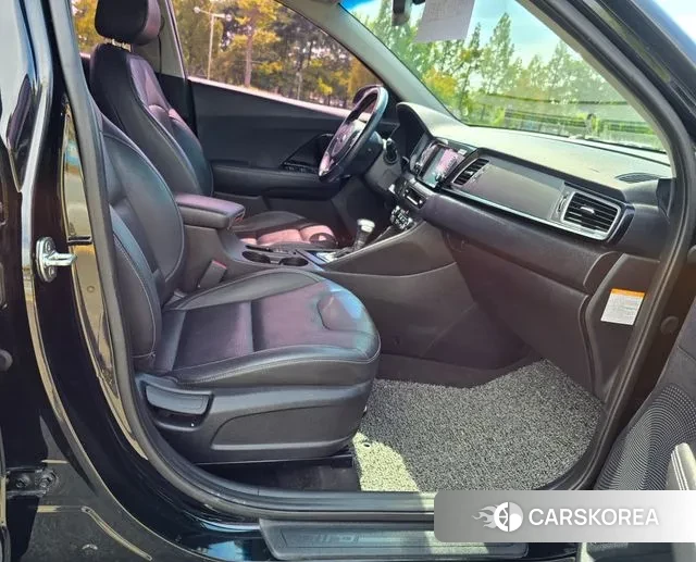 Kia Niro id 3118186 из Кореи 18