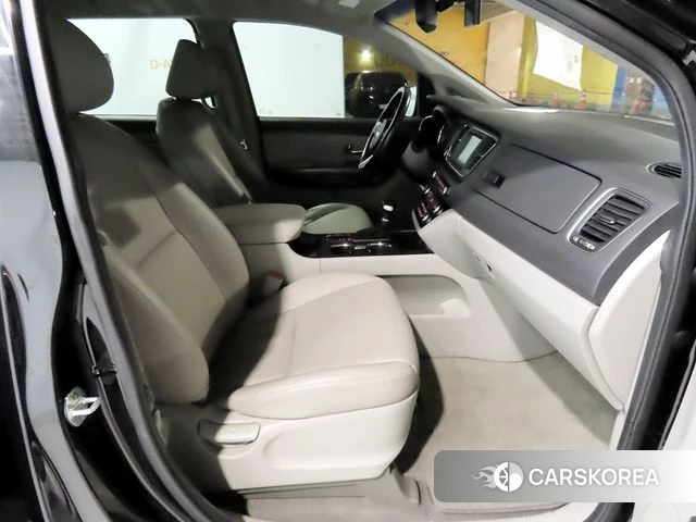 Kia The New Carnival id 4923553 из Кореи 18