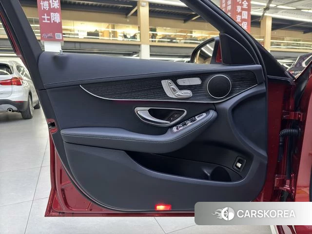 Mercedes-Benz Class C id 4328600 из Китая 12