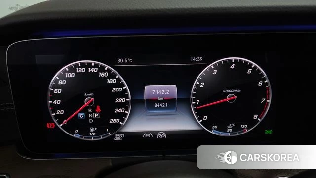 Mercedes-Benz E-Class W213 id 4557217 из Кореи 18