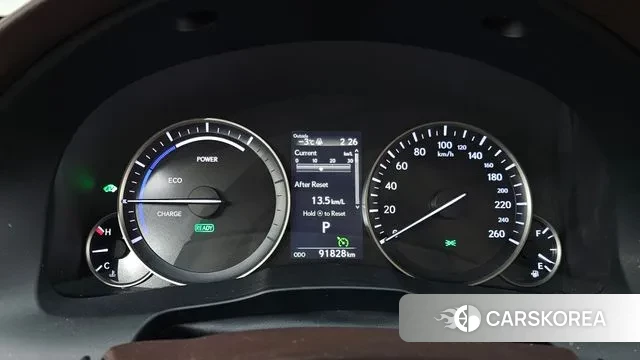 Lexus New ES300h id 3666996 из Кореи 18