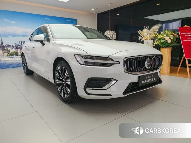 Volvo S60 id 3908073 из Китая 22