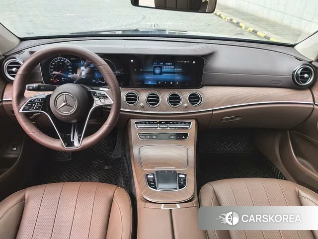 Mercedes-Benz E-class id 4265212 из Китая 8