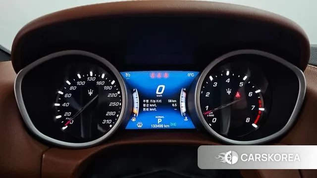 Maserati Ghibli id 3582925 из Кореи 18