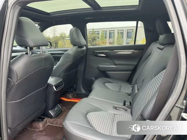 Toyota Crown Lufang id 4313927 из Китая 20