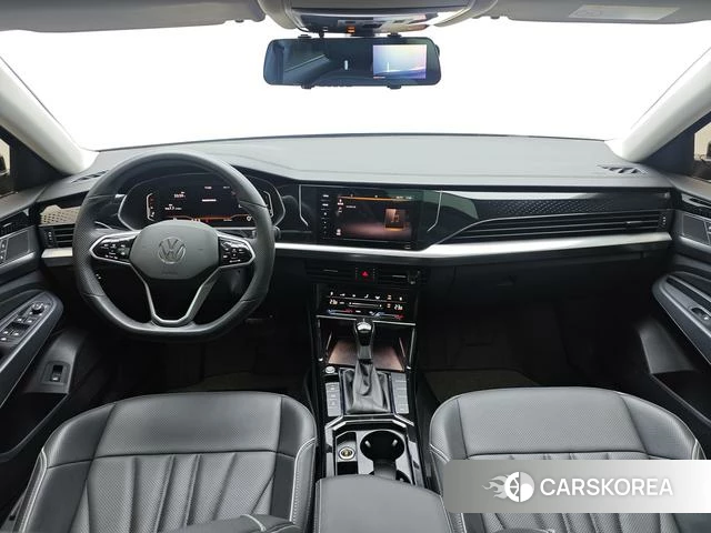 Volkswagen Passat id 4274762 из Китая 17