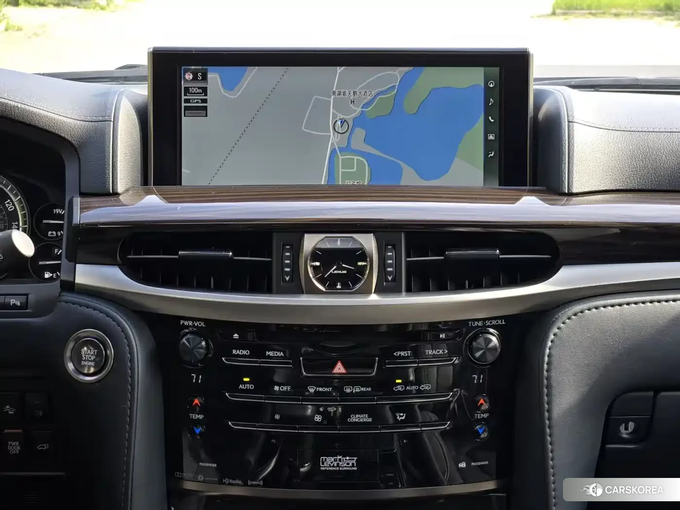 Lexus LX id 4654475 из Китая 14